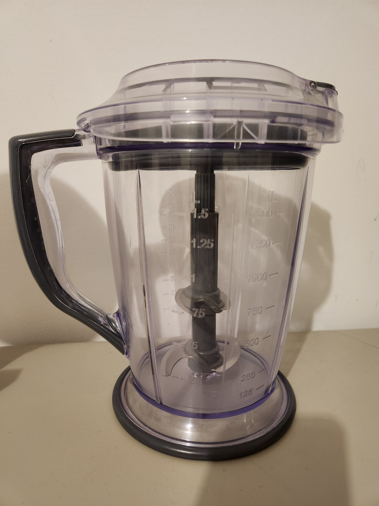NINJA BLENDER + CHOPPER