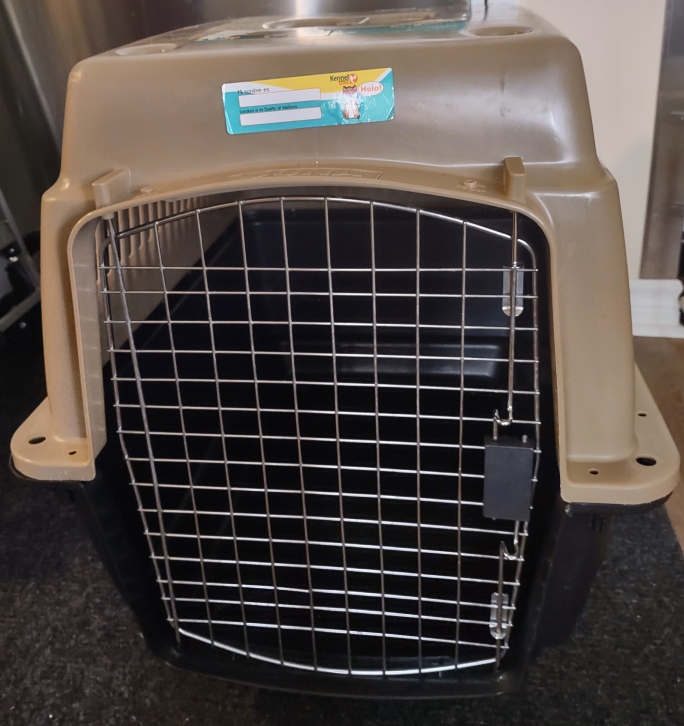 Pet Travel Crate thumbnail