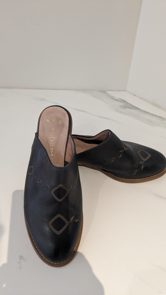 Black mule shoes size 39