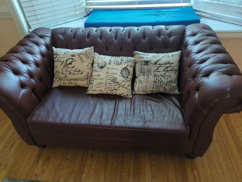 free couch with solid frame thumbnail