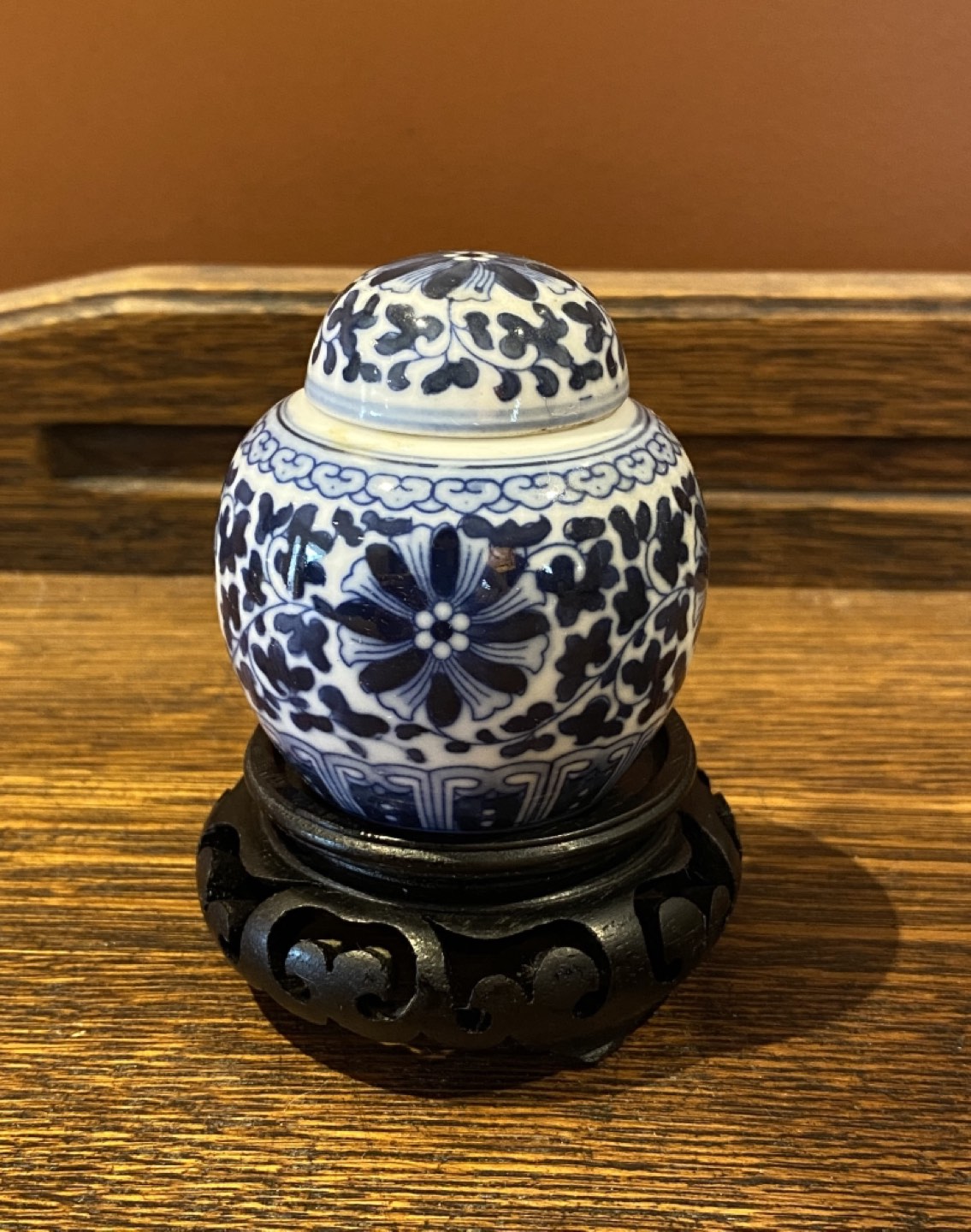 Chinese Ginger Jar (pick up Coxwell/Danforth) image indicator(2)