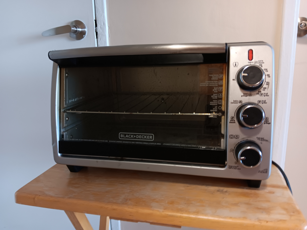 Black & Decker Toaster Oven thumbnail
