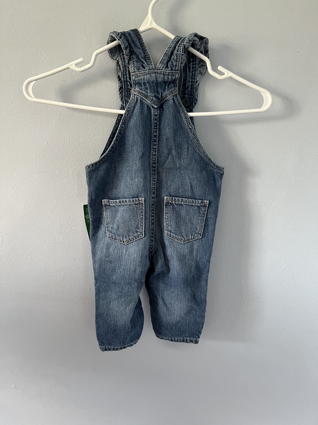 Bnwt gap Overall for 6-12 months image indicator(2)
