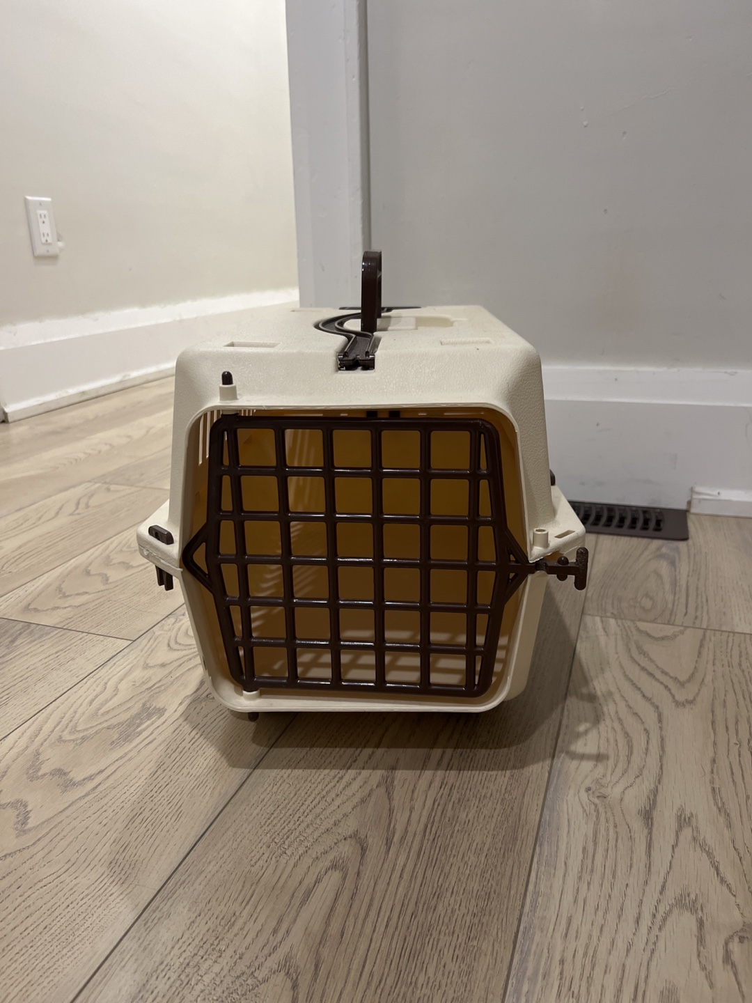 Carrier for small animals #freecycle image indicator(2)