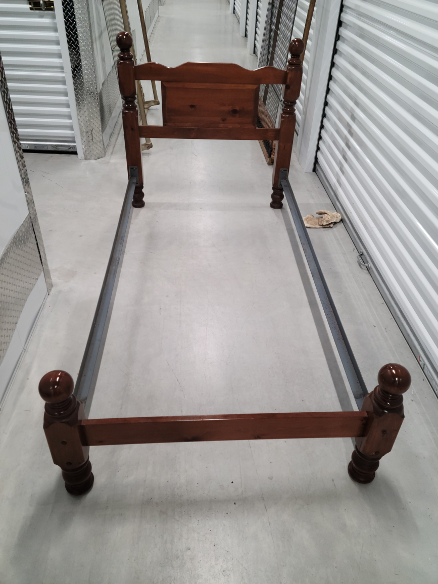 Single size bed frame - photo 3