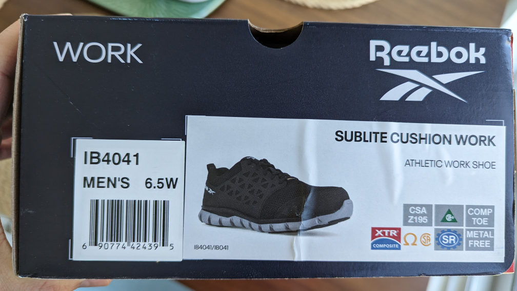 Work shoes/ Athletic work shoes/ Reebok