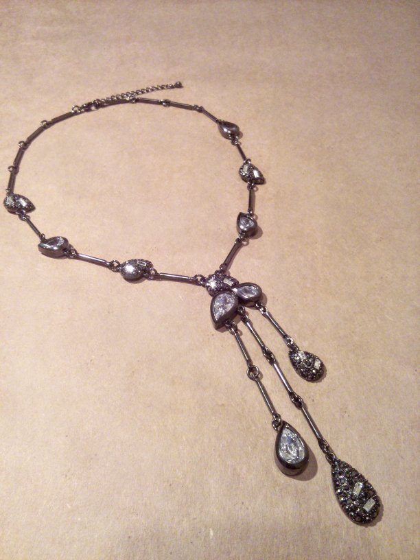 collar necklace with swarovski crystals and star earrings - photo 2