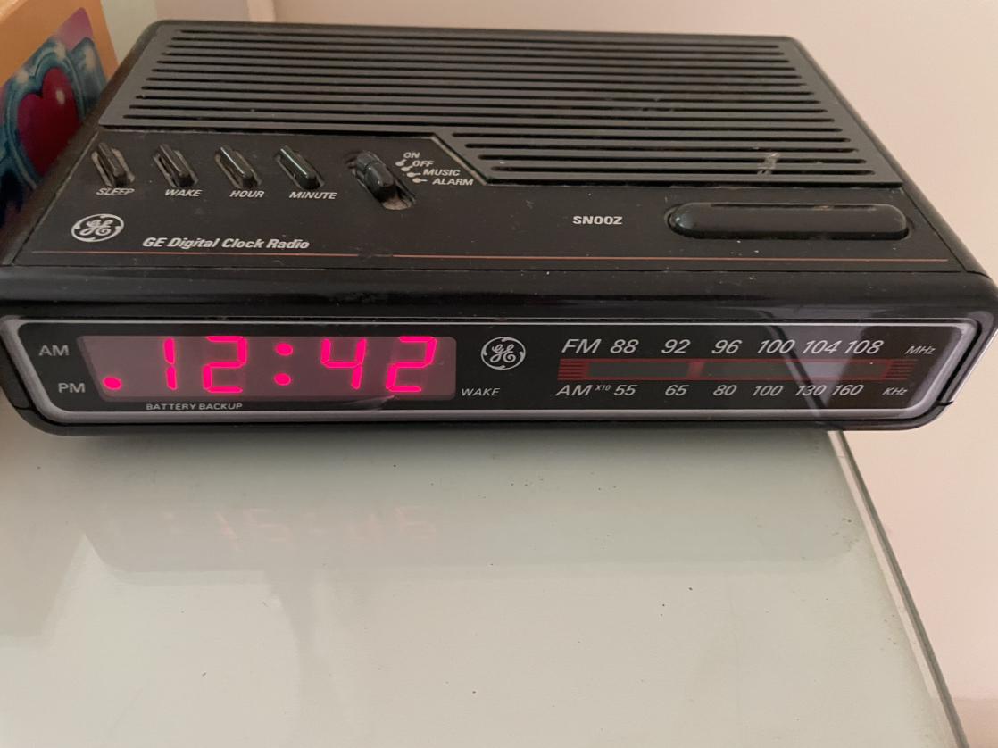 Clock radio thumbnail
