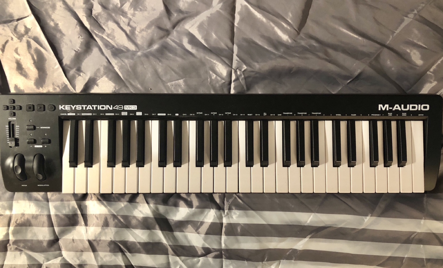 Combo: M-Audio MIDI Keyboard + Pedal + Stand - photo 2