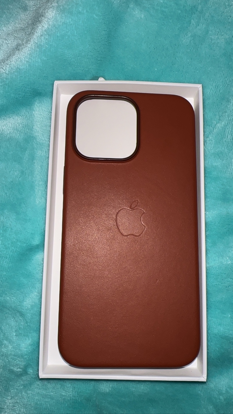 Apple iPhone 14 pro max leather case thumbnail