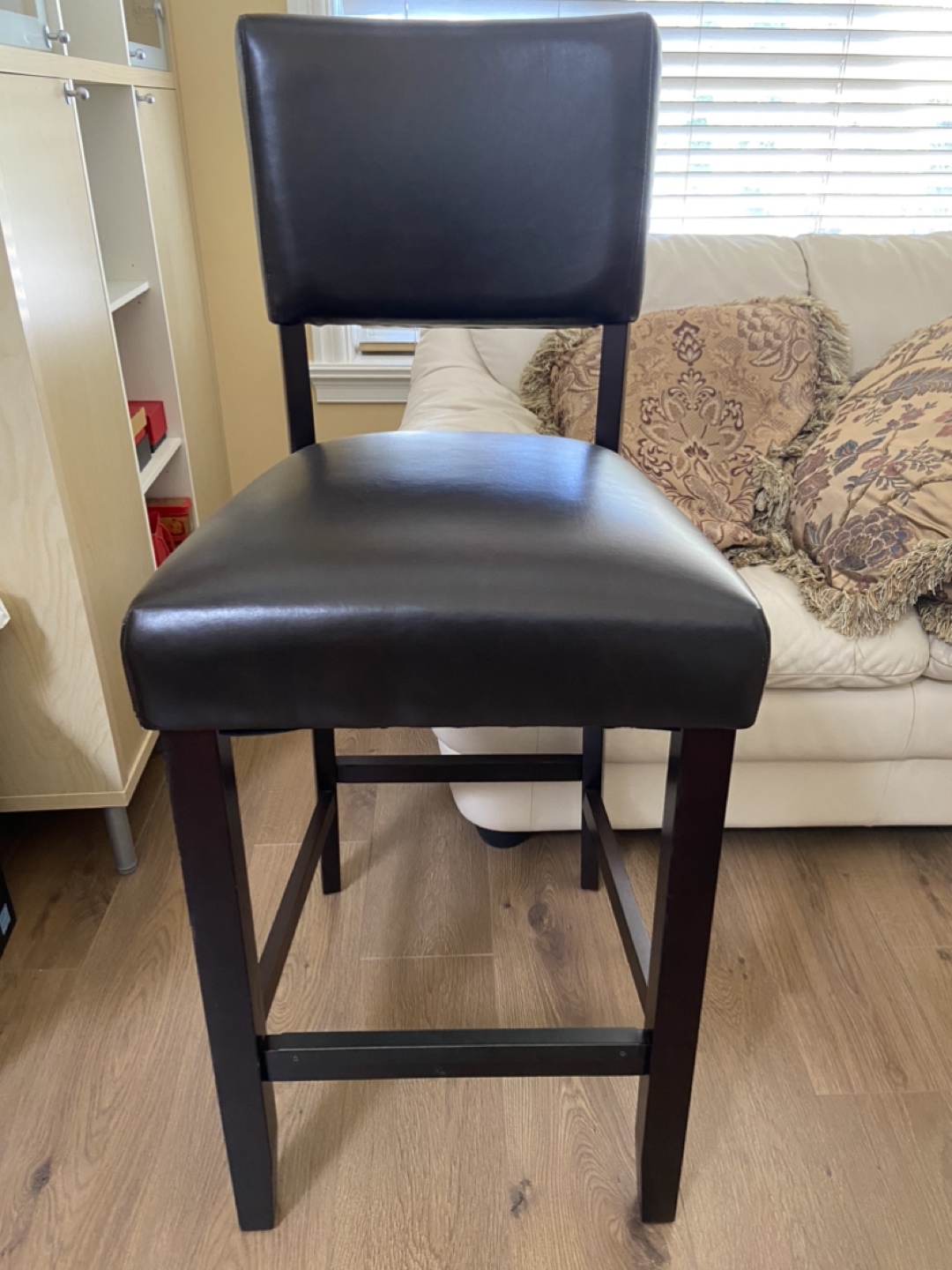 Leather bar stool image indicator(3)