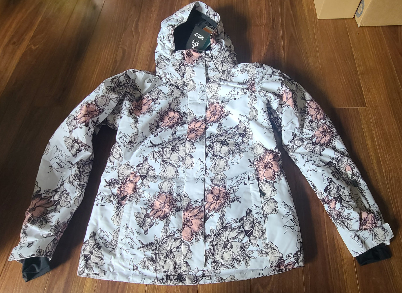 brand new womans jacket size medium thumbnail