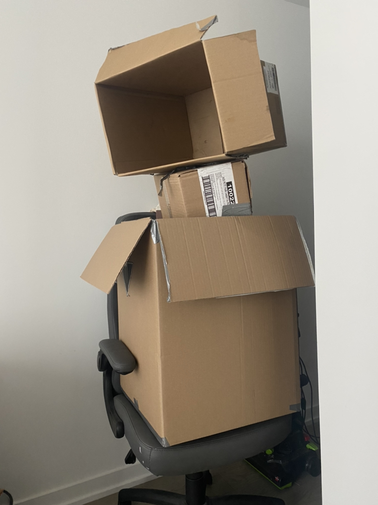 cardboard boxes for moving 📦