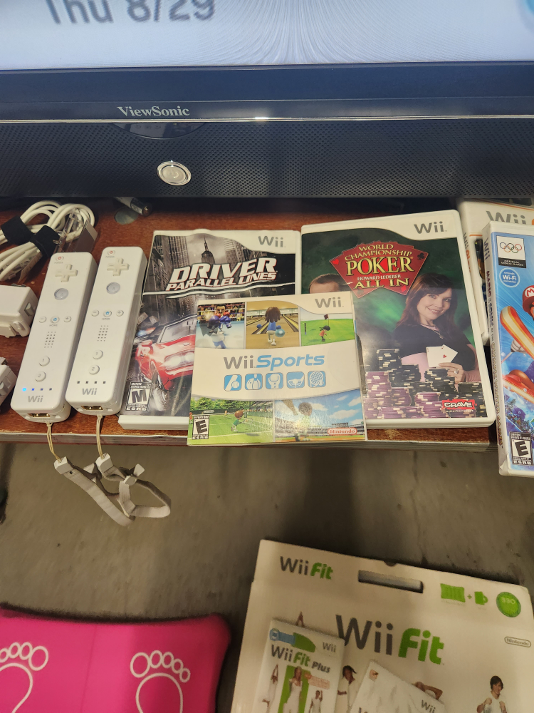 Wii with Wii fit & Games - photo 4