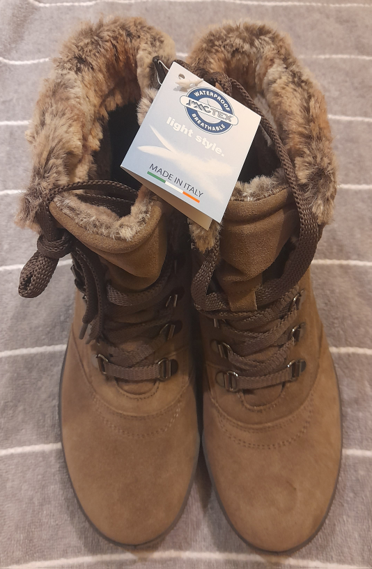 Women's BNWTT IMAC Size 7 Suede Winter Boots - photo 2