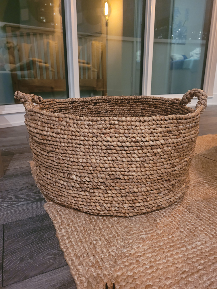 big wicker basket image indicator(5)