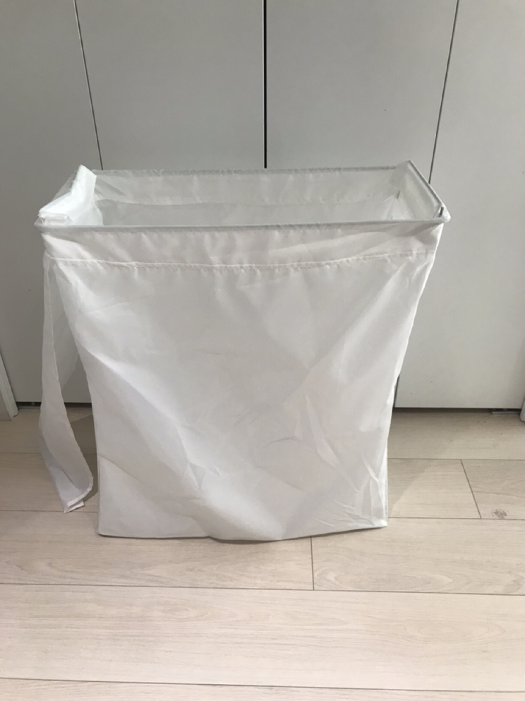 Ikea laundry bag with stand 80 L