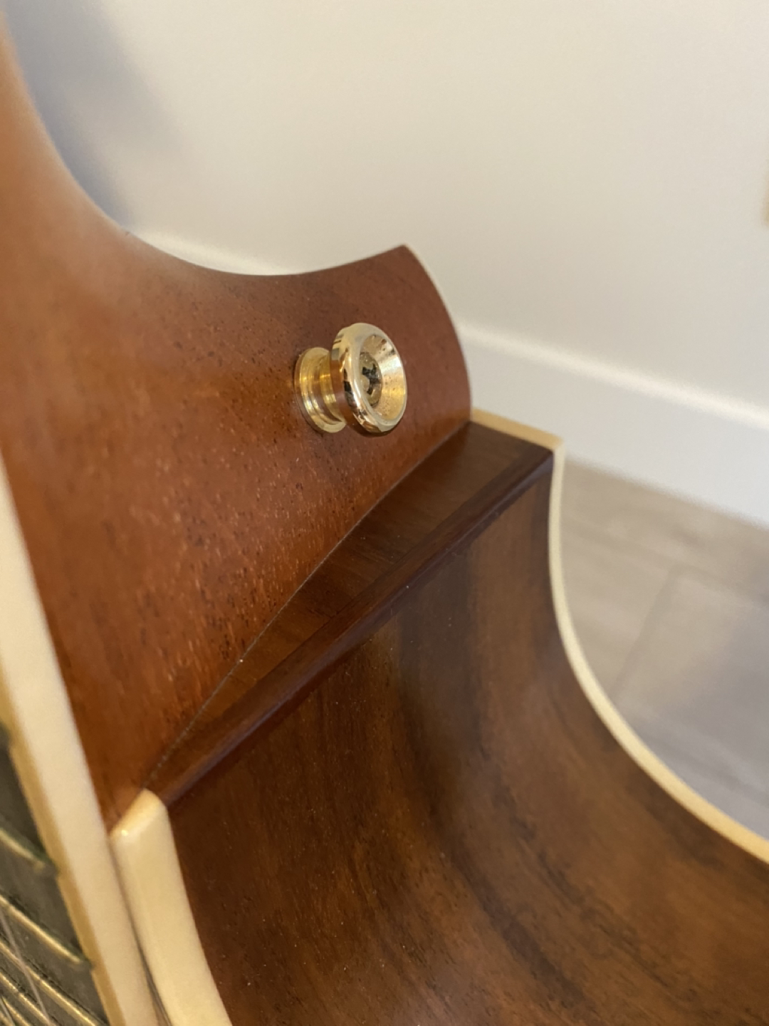 2002 Taylor 414ce Ltd with fishman electronics image indicator(5)