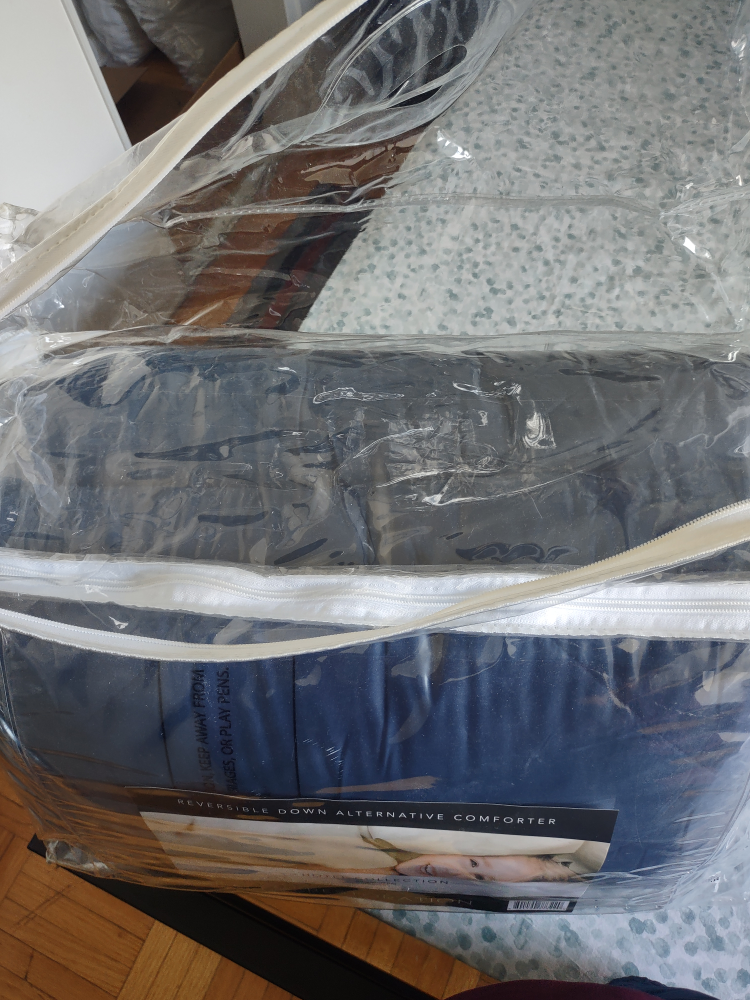 Mint condition reversible Hotel collection Comforter - photo 3