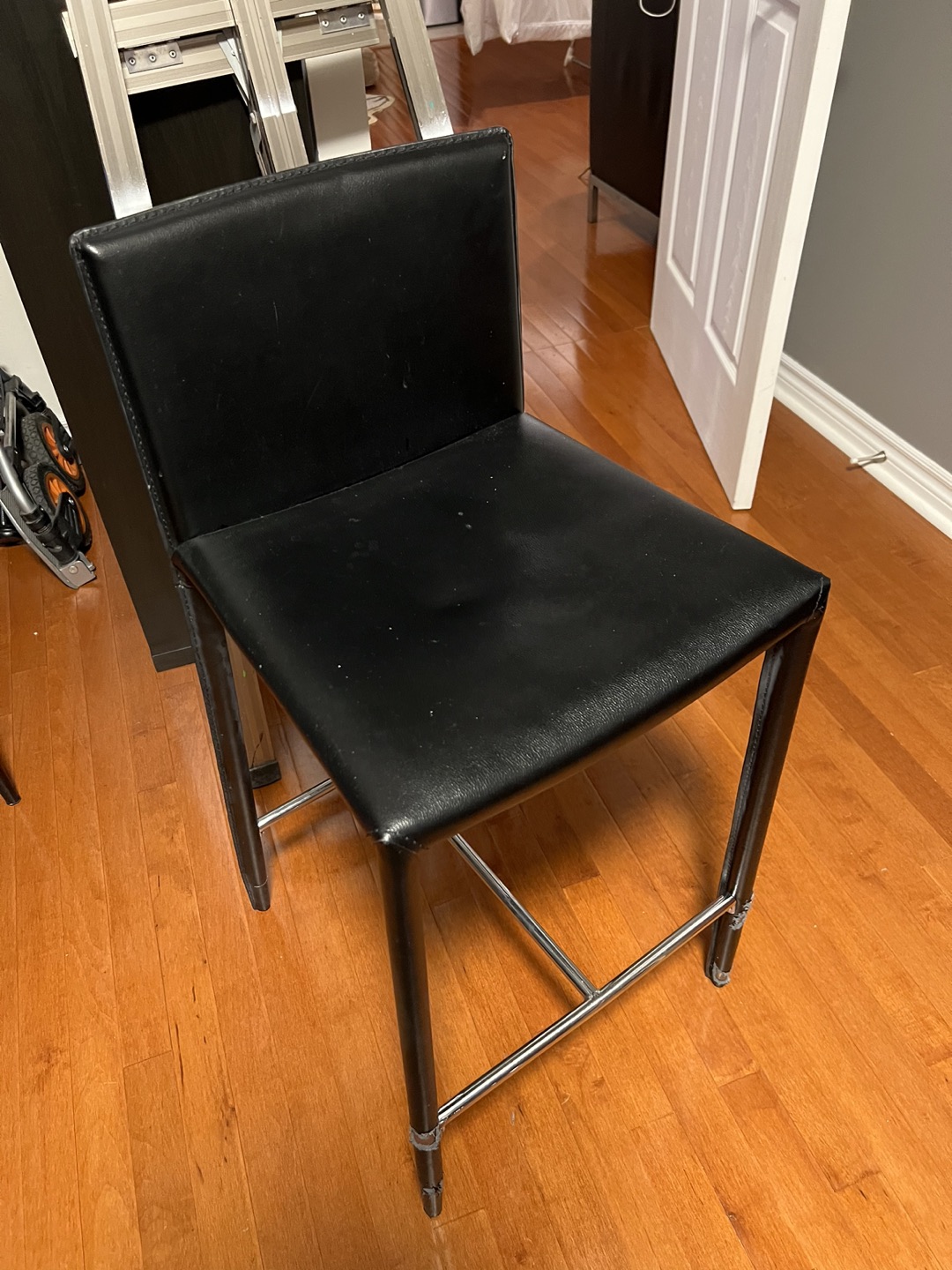 Counter stool