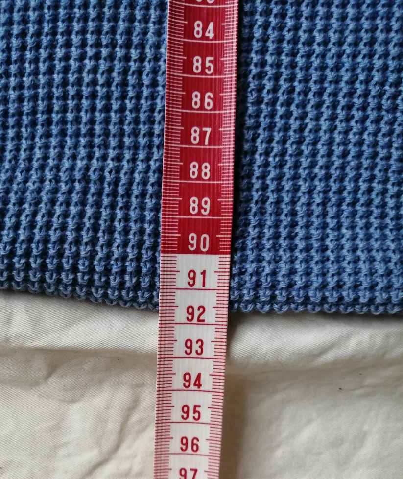 Canada Goose (100% Merino Wool) Ladies Waffle Scarf Ice Blue NWT image indicator(6)