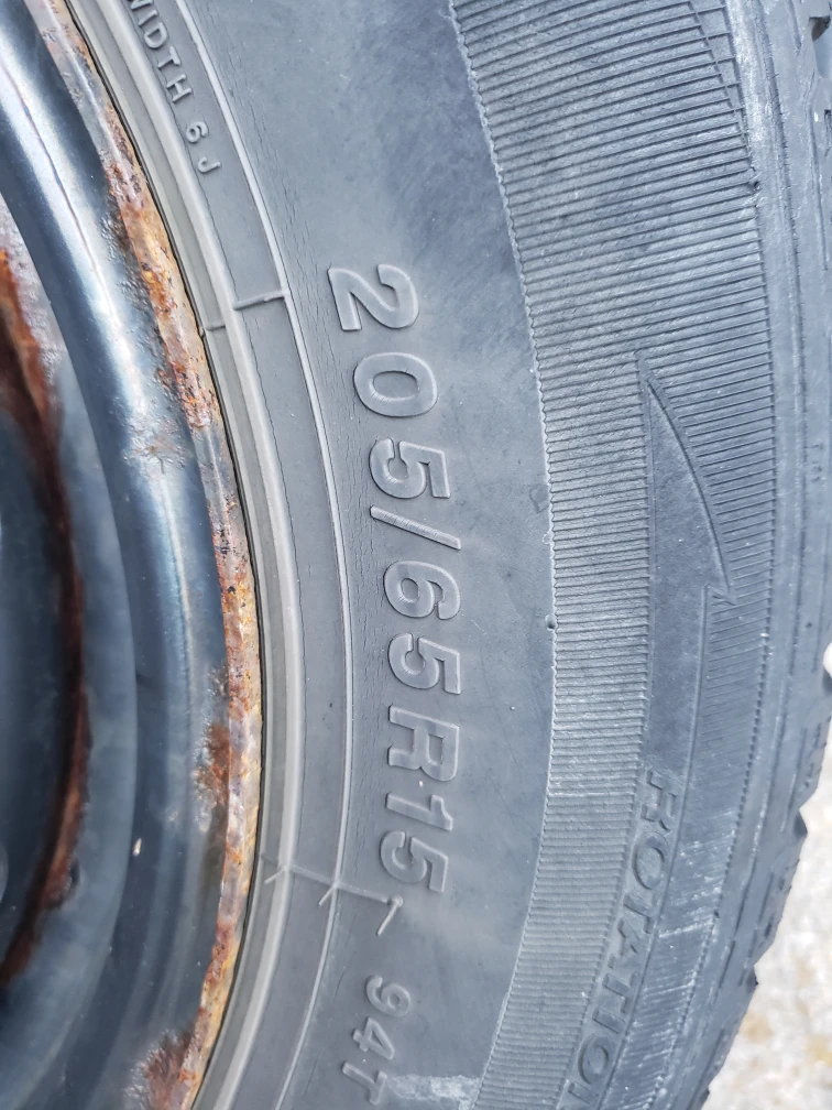 4 Winter Tires Sailun 205/65R15 with Steelies - photo 2