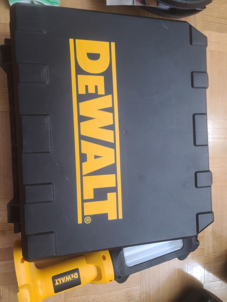 Dewalt  cordless hammer drill Tool - photo 2