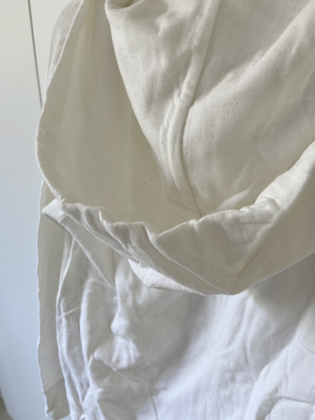 GAP white cotton zip up hoodie size S – NWT never worn image indicator(4)