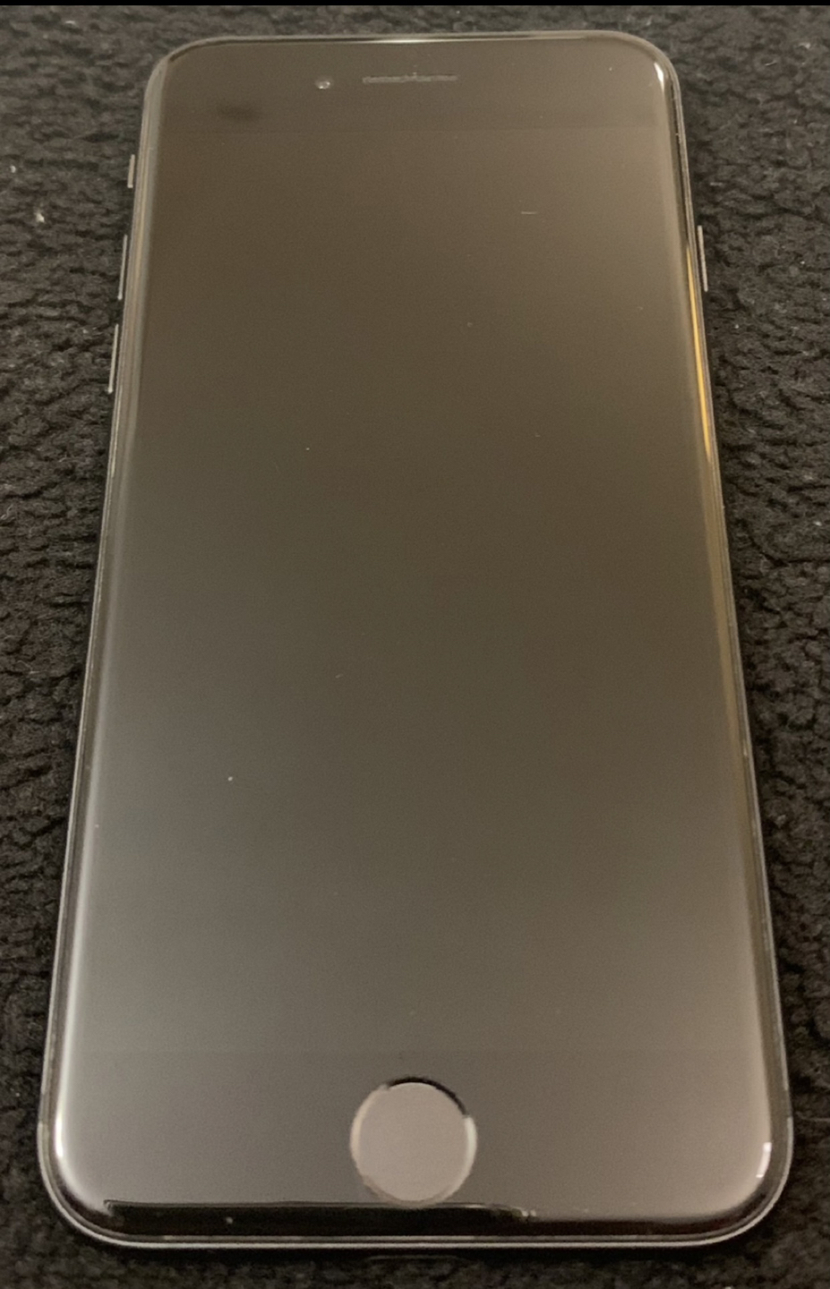 Great condition,  unlocked to any carrier. - photo 2