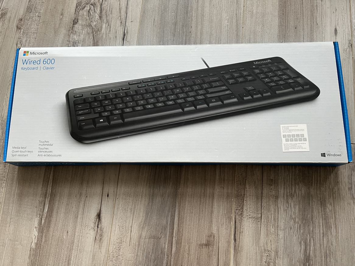 Microsoft Wired 600 Keyboard *UNOPENED*