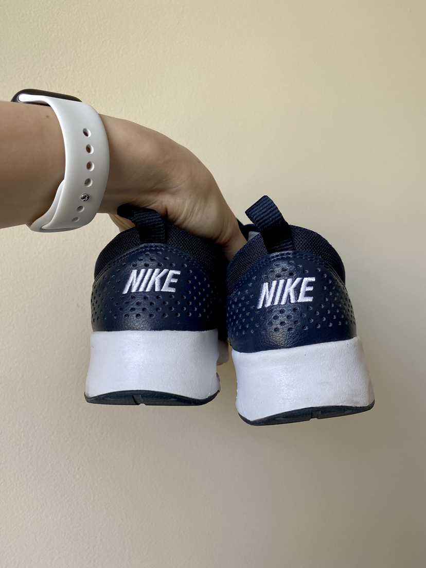Nike Air Max Thea- Navy (women’s size 7.5 US) image indicator(4)