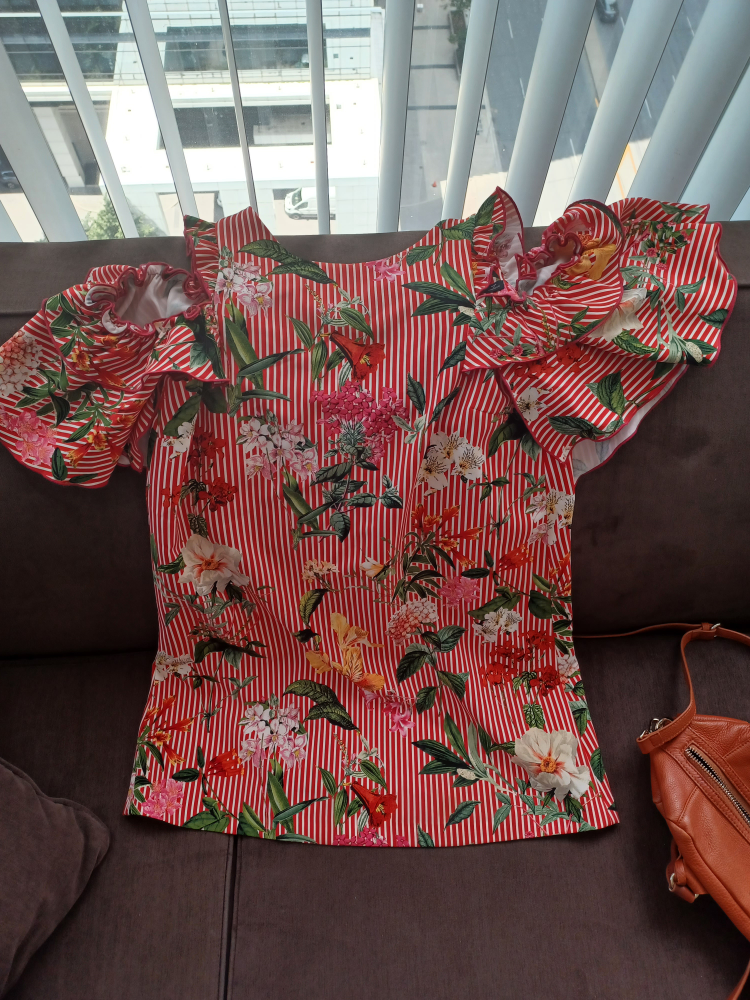 Stunning Zara cold shoulder summer dress image indicator(2)