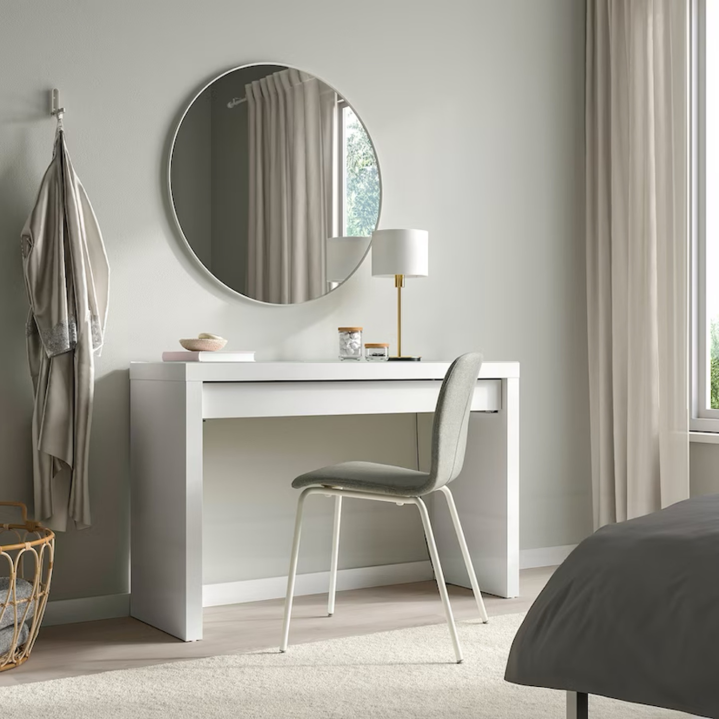 IKEA MALM dressing makeup table - photo 3