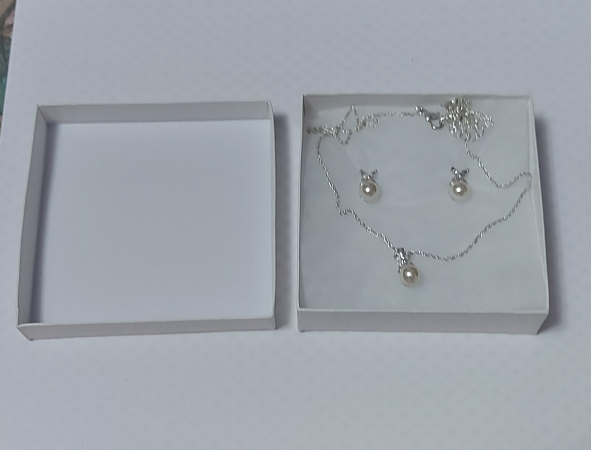 Necklace and Stud Earring Set thumbnail