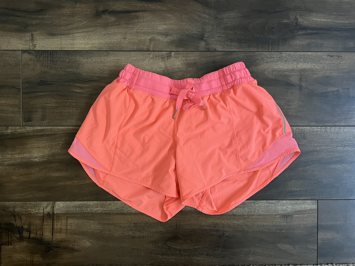 Lululemon Hotty Hot Shorts - 4”