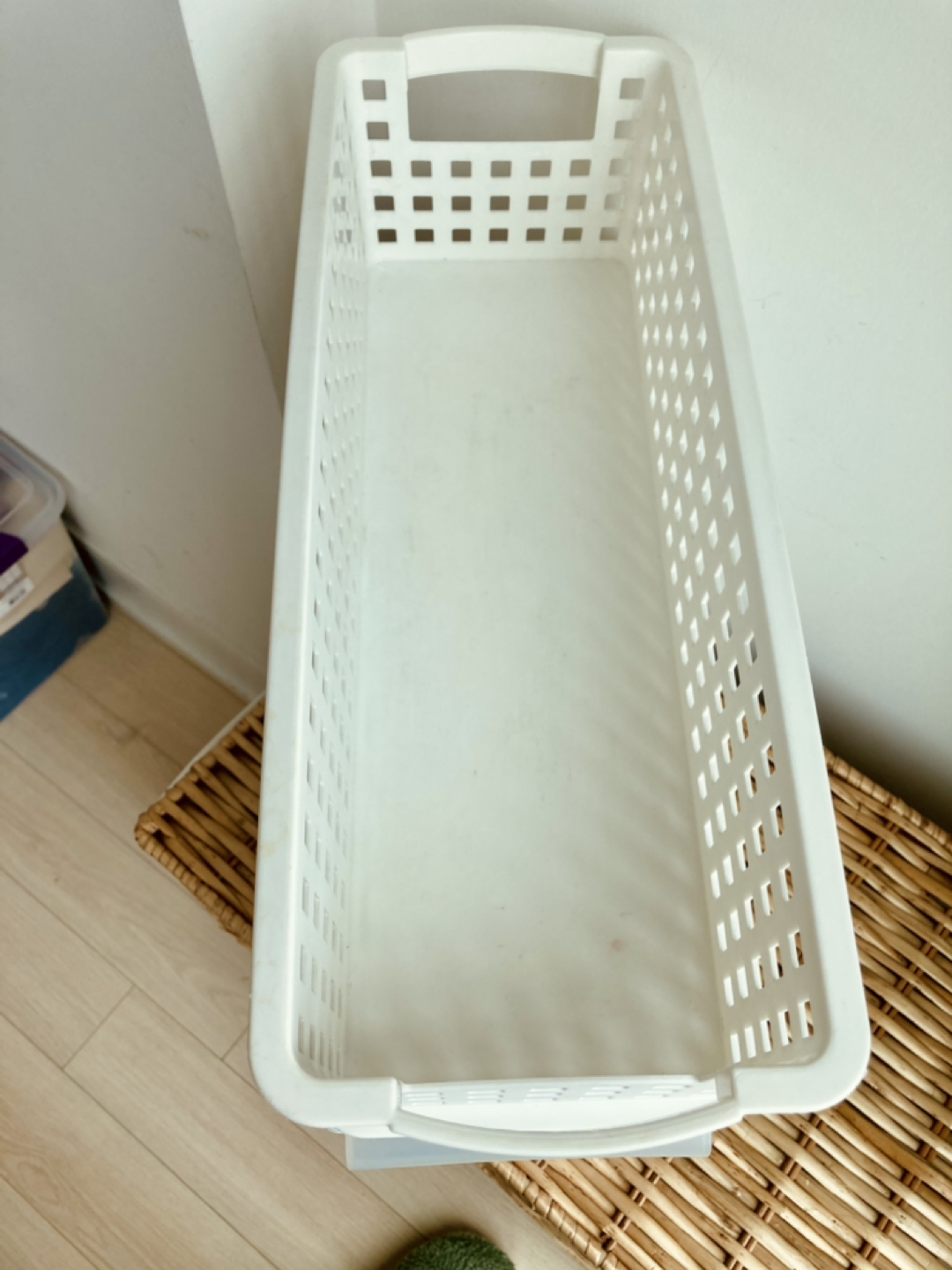 Sturdy storage drawer with basket image indicator(3)