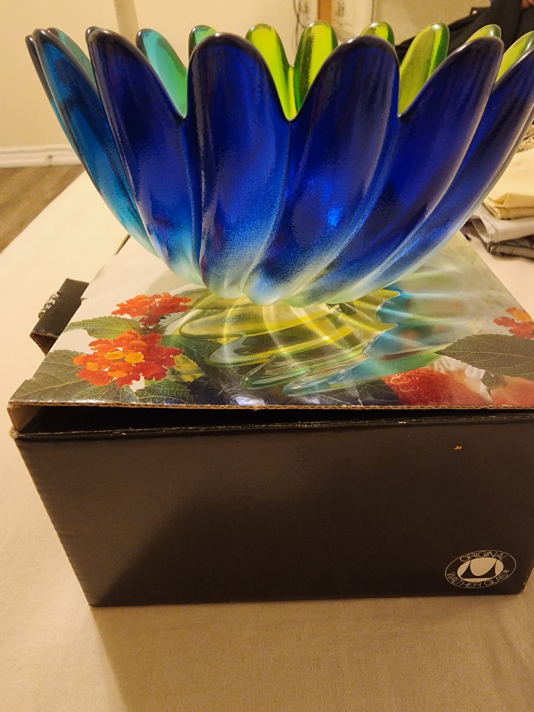 #freecycle small Walter- Glass colored bowl new