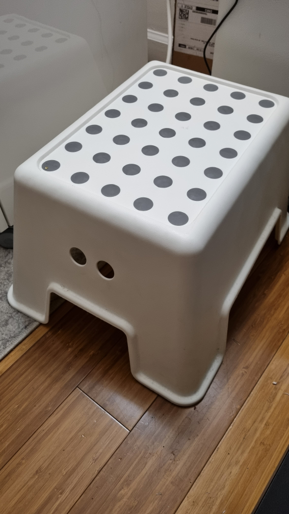 Step stool #FREECYCLE