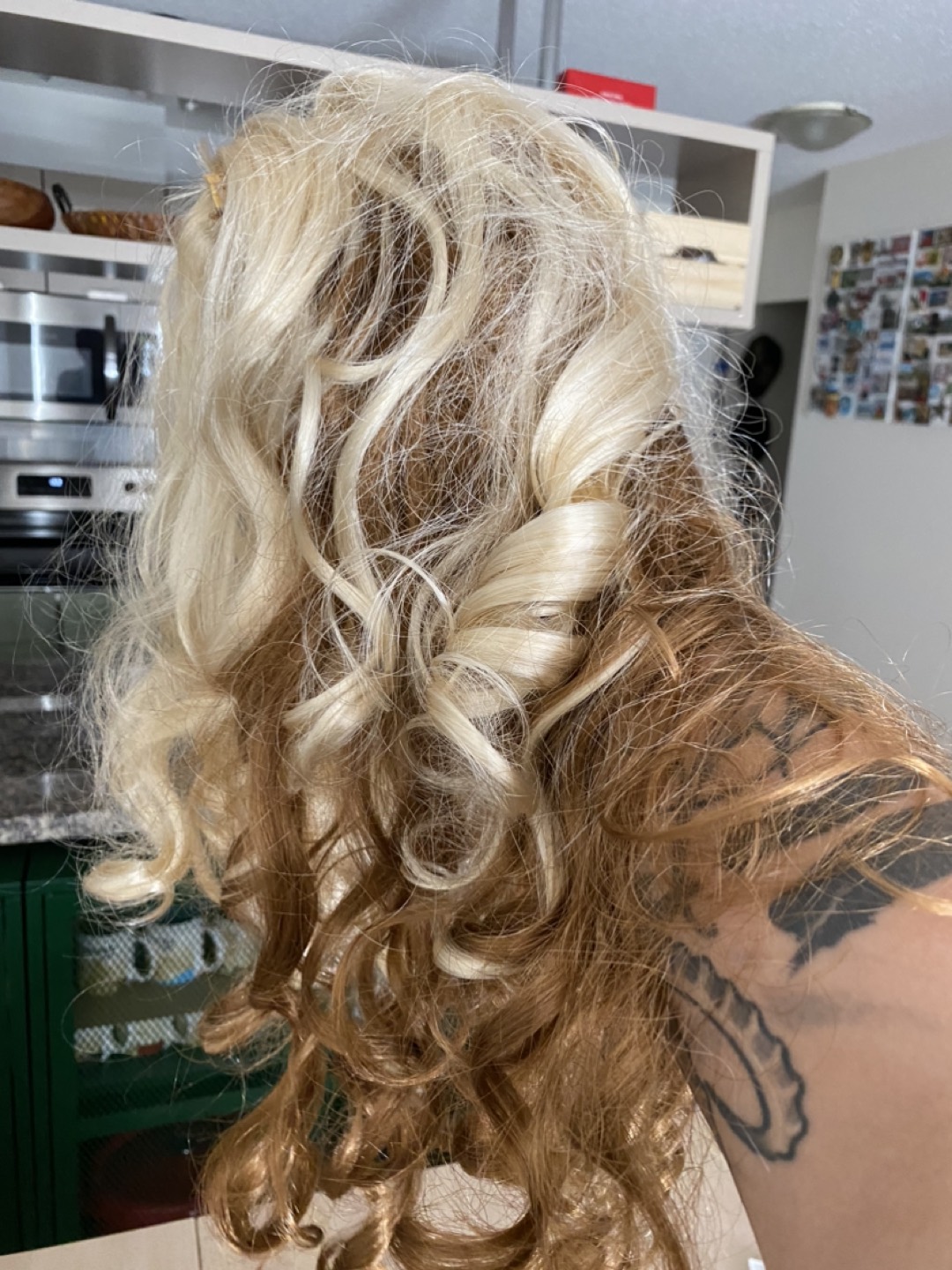 Blond/brunette wig costume - photo 3