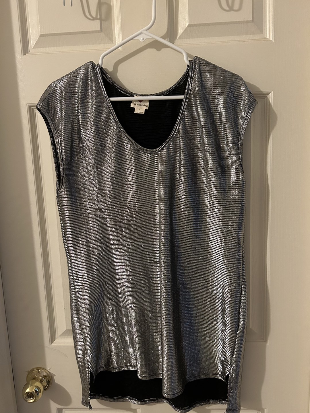 Women’s shiny/glittery tops thumbnail