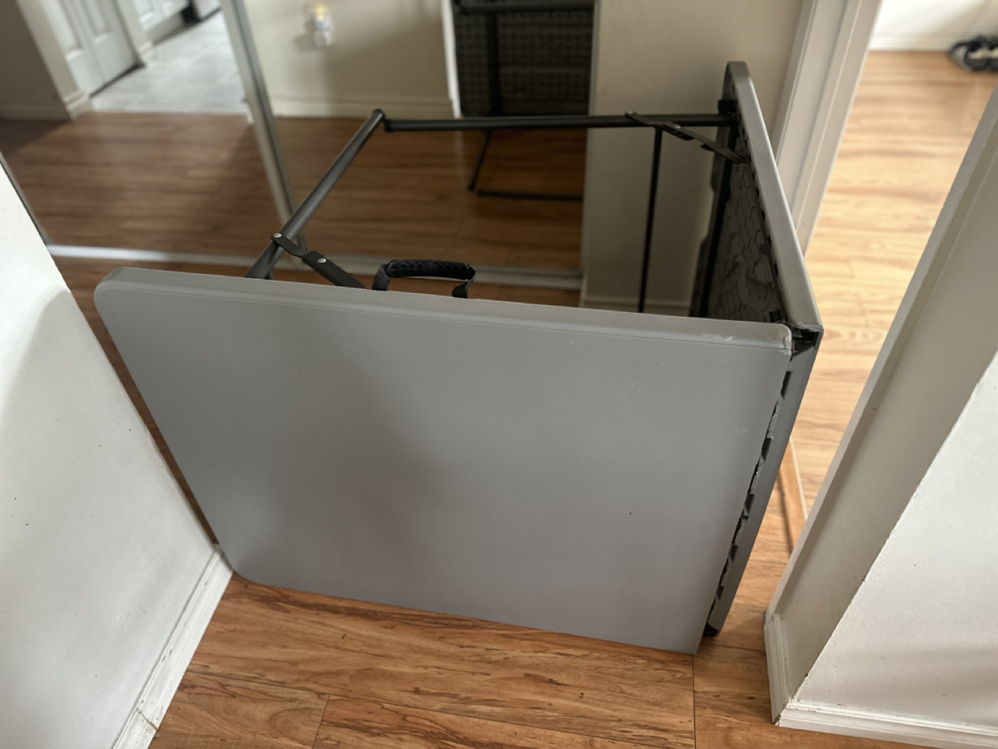 6Ft folding Table - photo 2