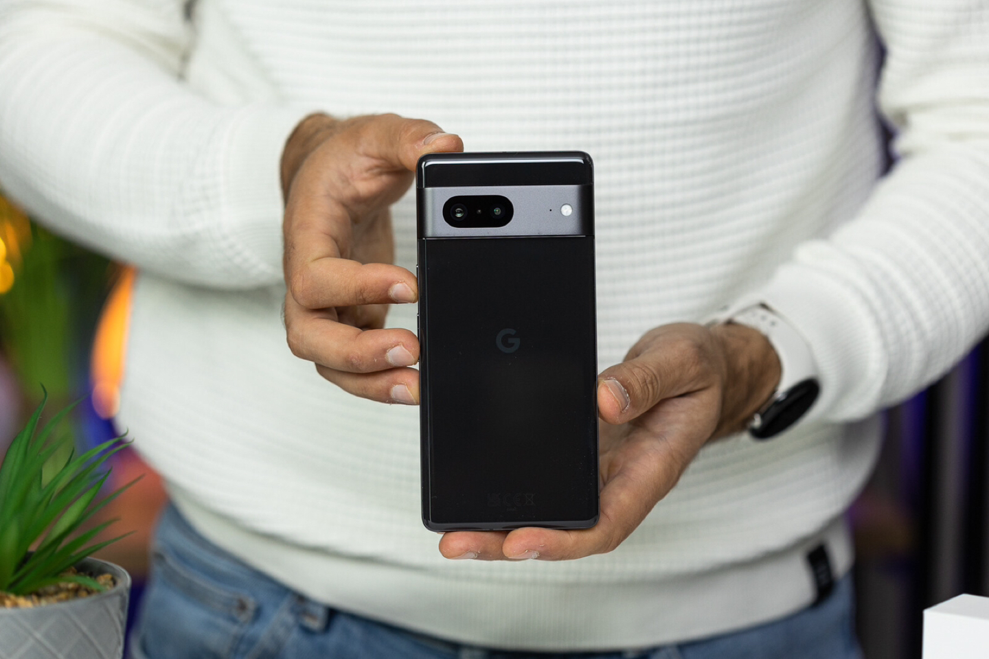 Google Pixel 7 128GB Unlocked Black Color thumbnail