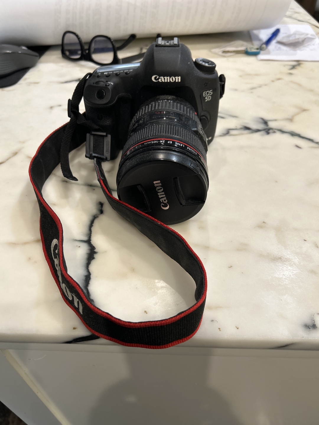 EOS 5D Mark III w/ Canon Zoom lens EF 24-105 mm 1:4 - photo 2
