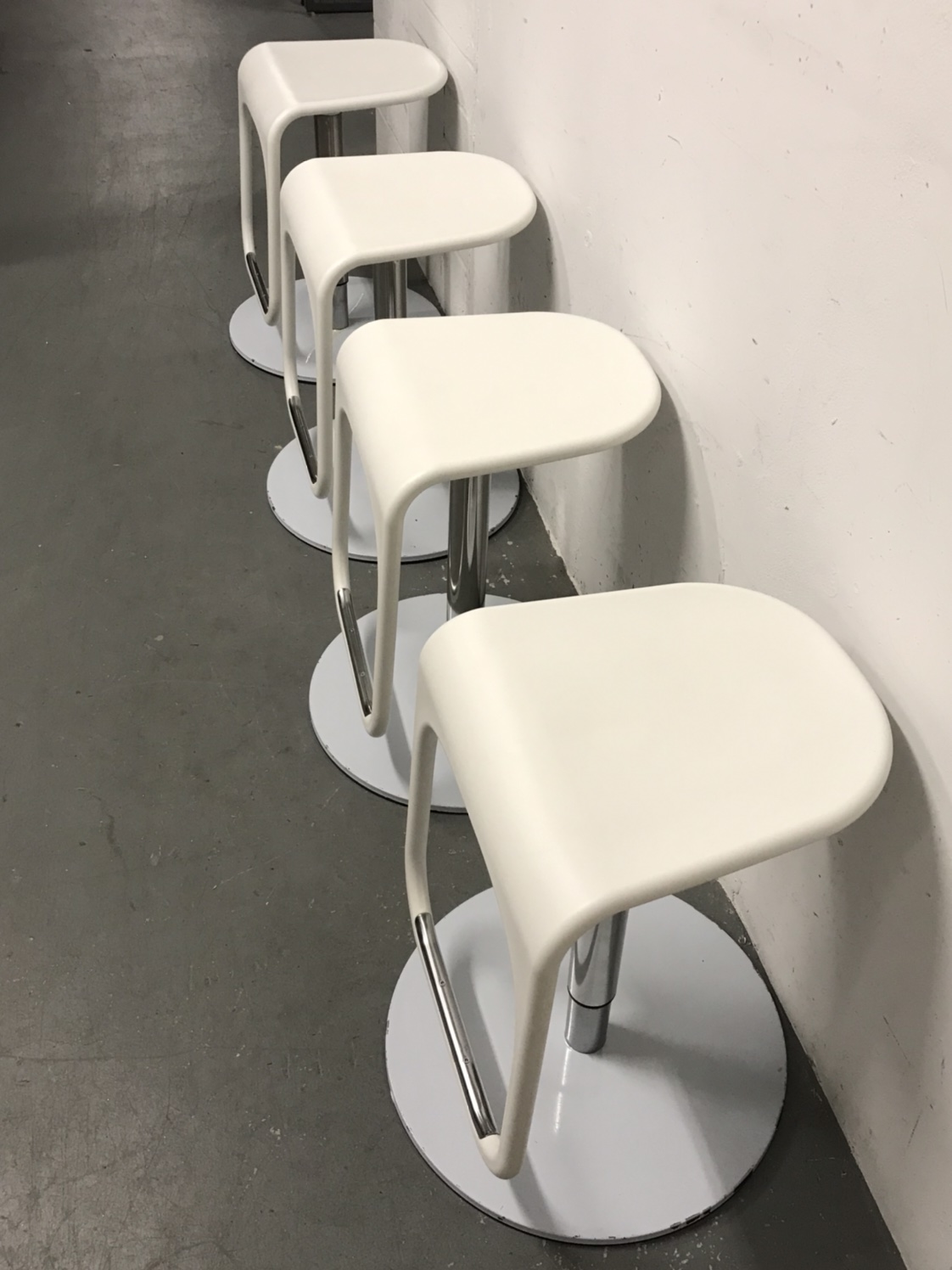 High Style! Modern 4 IKEA Bar Stools Sleek & Stylish