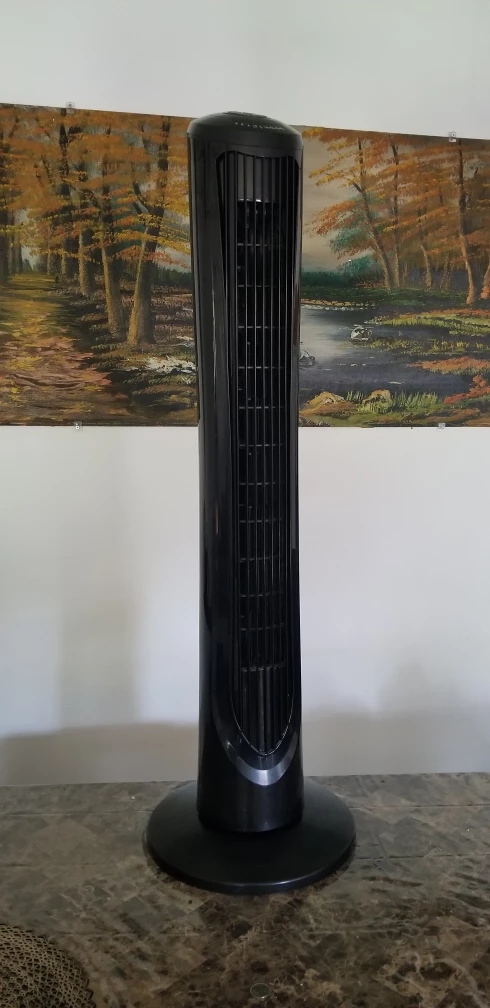 Intertek Oscillating 3 Speed Tower Fan 120V 4007748 FZ-2D USED thumbnail