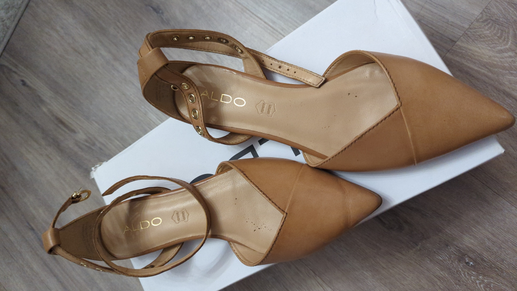 Aldo Sandals -Size US 6 - photo 2