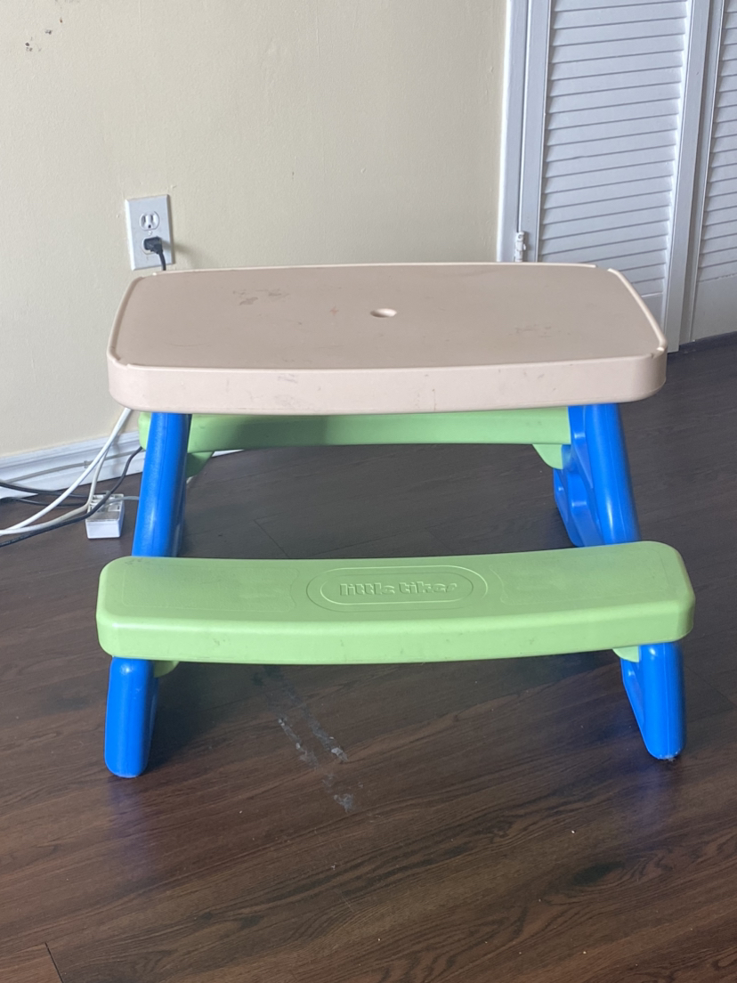 Kids Table
