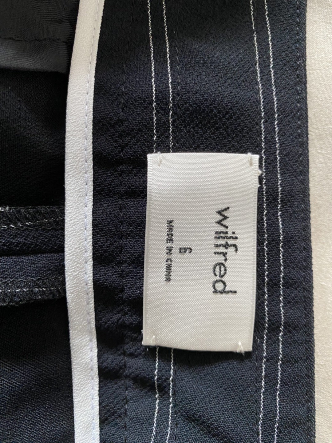 Wilfred Shorts with bow (sz6) image indicator(4)