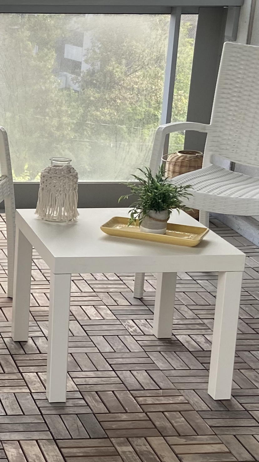 White table small