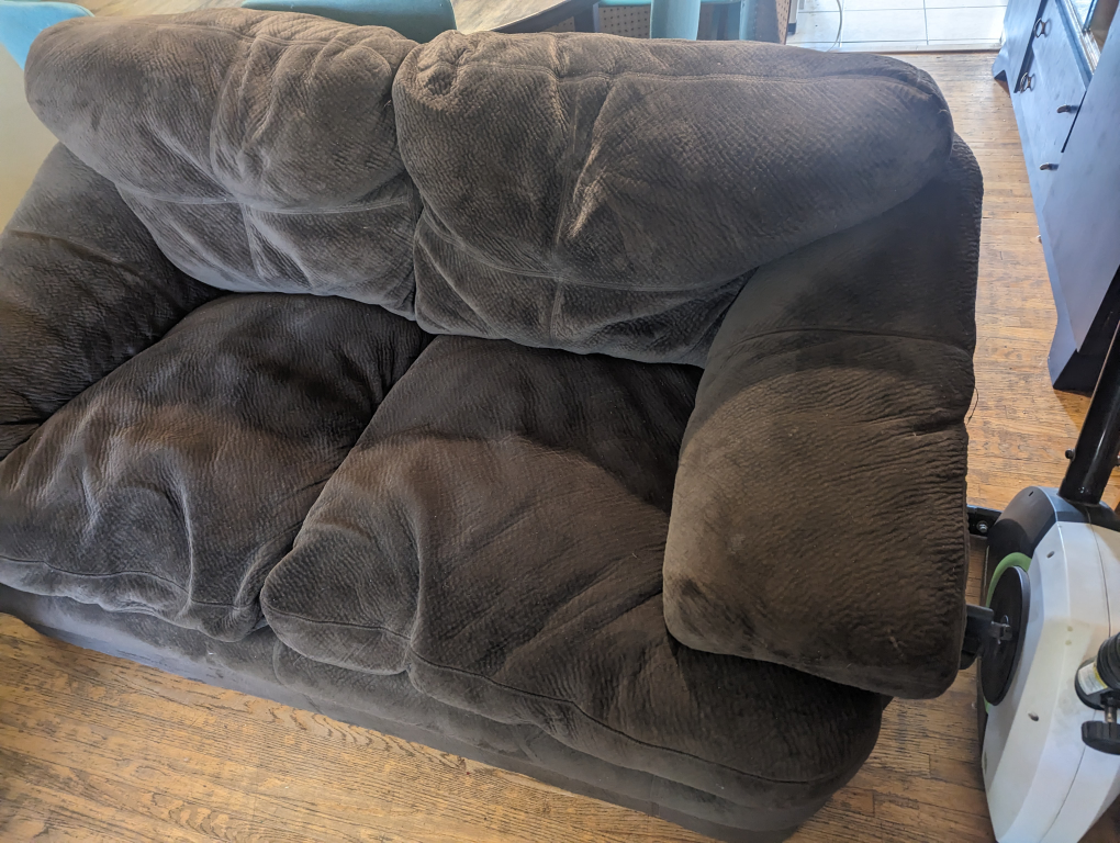 Couch /Loveseat